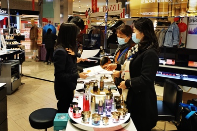 贵阳市市场监管局加强化妆品经营企业日常监管与疫情防控检查